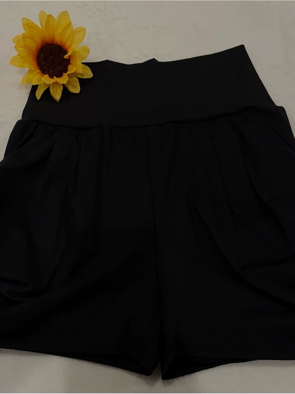 NWT Halara SoftlyZero Airy Black Bubble Shorts / Size S